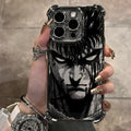 Case Berserk Guts – Anti-Impacto Airbag para iPhone | Acabamento Premium Plating & Estilo Anime