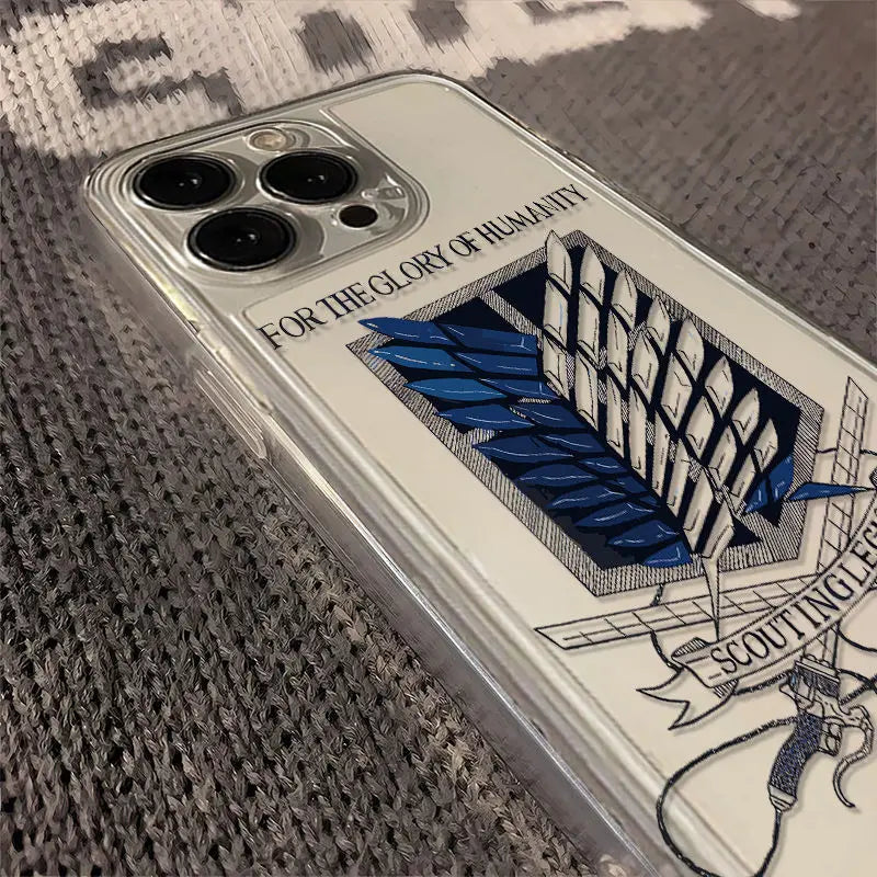 Case Attack on Titan – Transparente Premium para iPhone | TPU Flexível & Proteção