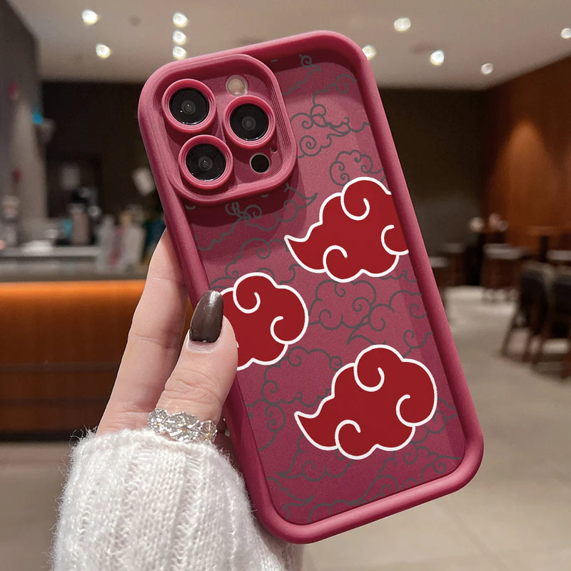 Case Akatsuki – Nuvem Vermelha Soft Shield para iPhone | Estilo Naruto & Proteção Antichoque