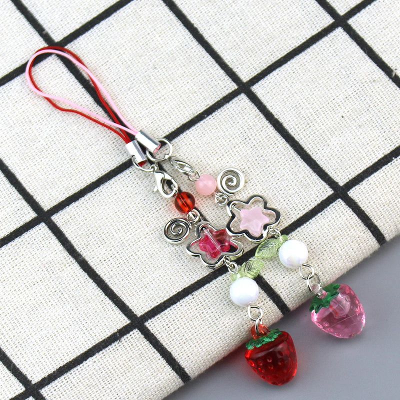 Chaveiro Y2K Morango Fofo – Estilo Doce & Aesthetic